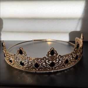Gold and Black Adjustable Crown